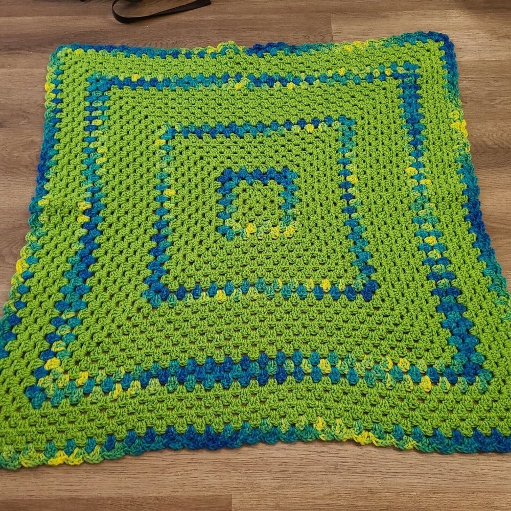 Multi-Color Green AFGHAN HAND MADE VTG Crib Baby Blanket Throw 35x36 Square